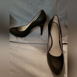 Nine West Size 10 Black heels